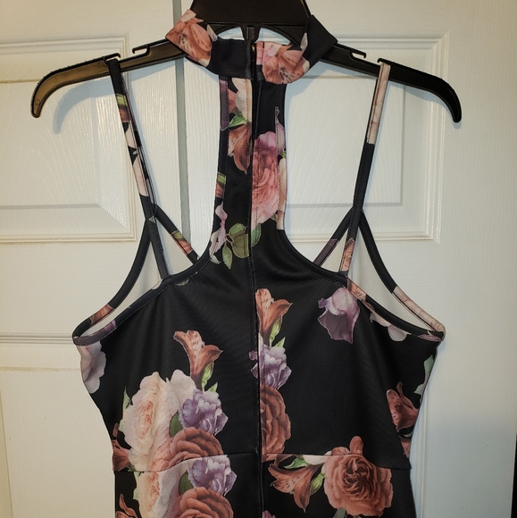 Spaghetti Strap dress with collar - Picture 3 of 3